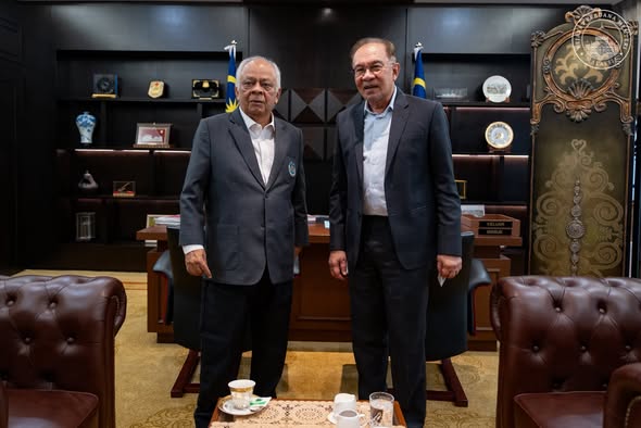 Memperkukuh Tadbir Urus Negara: Kunjungan Hormat Presiden Majlis Senator Malaysia Keatas YAB Perdana Menteri